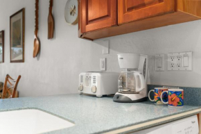 Coneniently located two bedroom two bath HK319